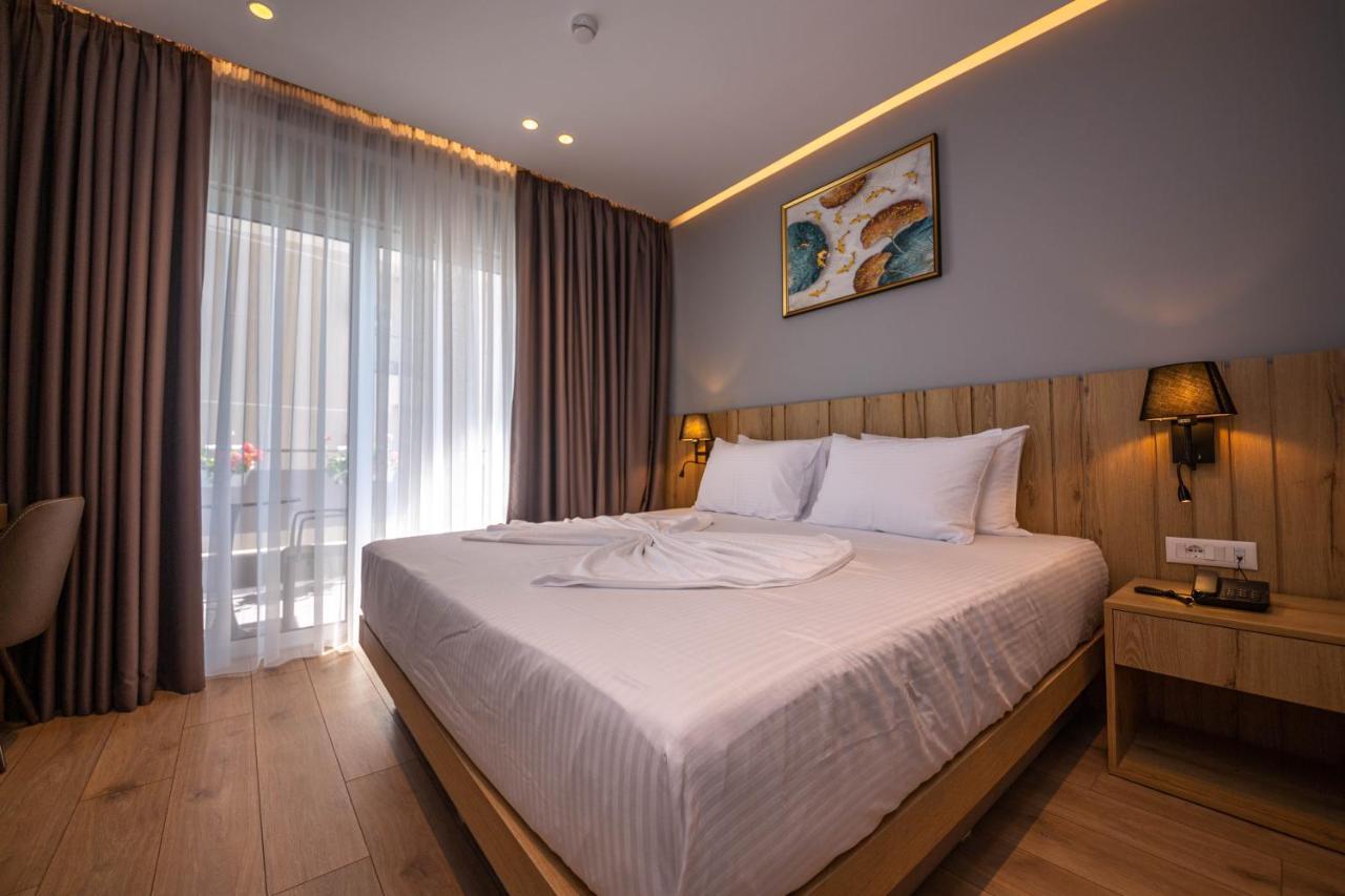 Azure Inn Hotel Sarande Exterior photo